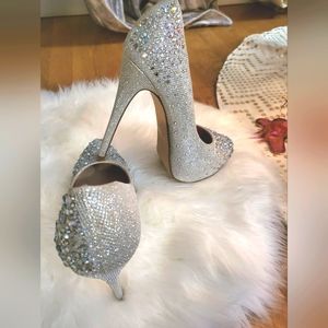 Bridal, party pump size 9.5.